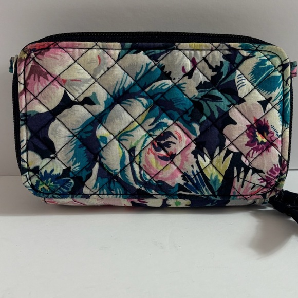 Vera Bradley Floral Quilted Crossbody Wallet Bag - Picture 4 of 8